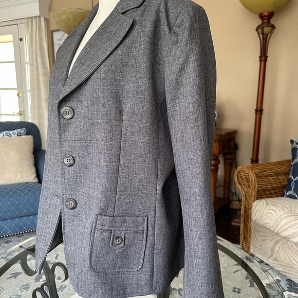 Item#135 Grey Blazer - Picture 2 of 10